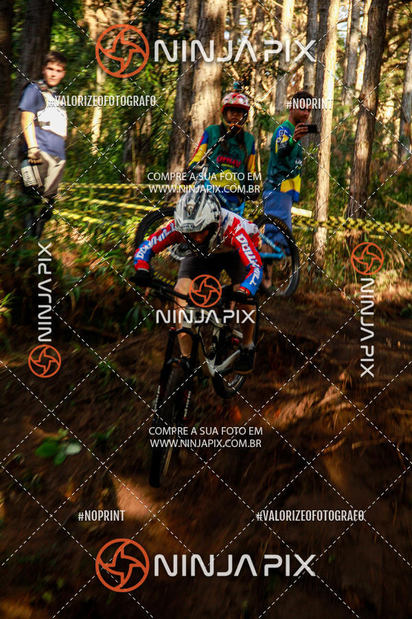 Achetez vos photos de l'vnementDownhill Pedreira sur Fotop