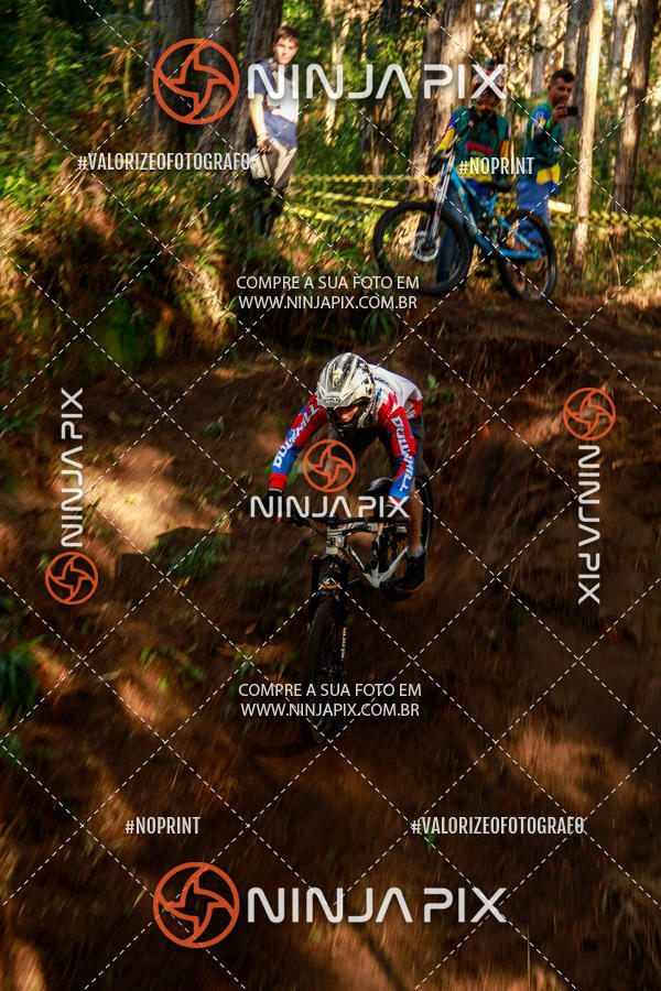 Achetez vos photos de l'vnementDownhill Pedreira sur Fotop