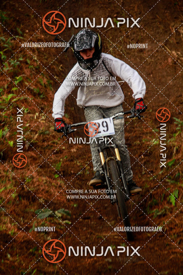 Achetez vos photos de l'vnementDownhill Pedreira sur Fotop