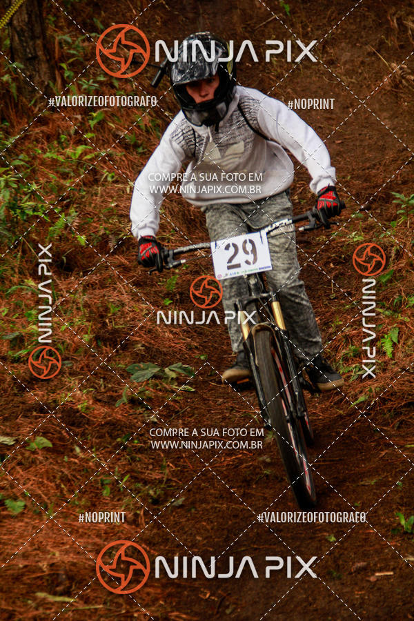 Achetez vos photos de l'vnementDownhill Pedreira sur Fotop