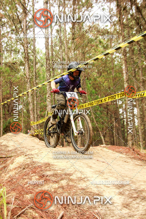 Acquista le foto dell'eventoDownhill Pedreira in Fotop