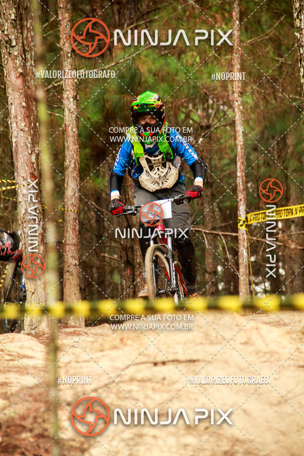 Acquista le foto dell'eventoDownhill Pedreira in Fotop