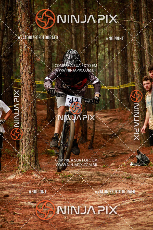 Buy your photos of the eventDownhill Pedreira on Fotop