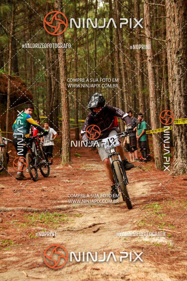 Buy your photos of the eventDownhill Pedreira on Fotop