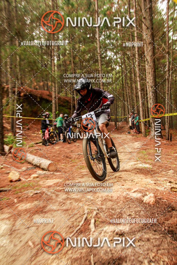 Buy your photos of the eventDownhill Pedreira on Fotop