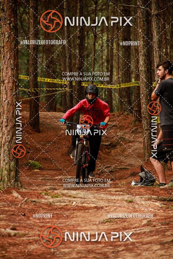 Buy your photos of the eventDownhill Pedreira on Fotop