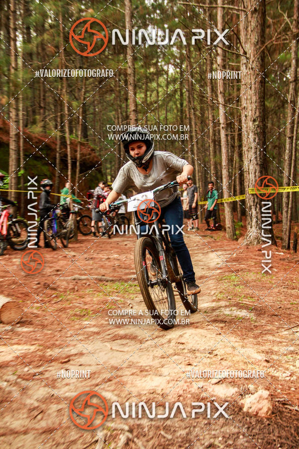 Achetez vos photos de l'vnementDownhill Pedreira sur Fotop