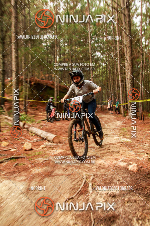 Achetez vos photos de l'vnementDownhill Pedreira sur Fotop