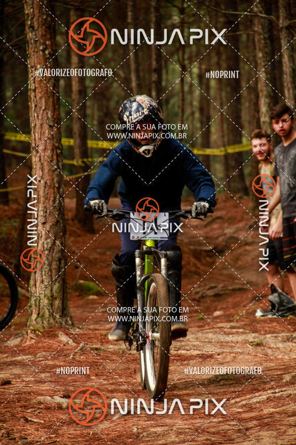 Achetez vos photos de l'vnementDownhill Pedreira sur Fotop