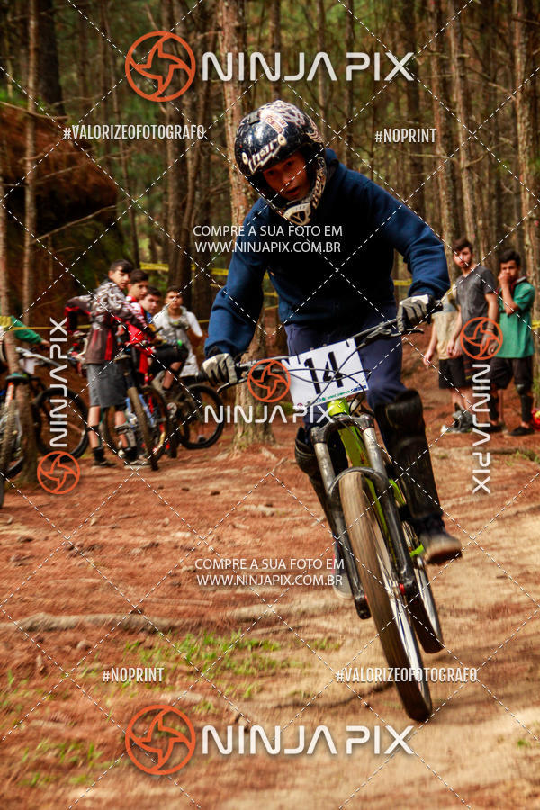 Achetez vos photos de l'vnementDownhill Pedreira sur Fotop