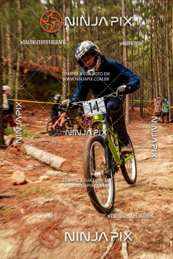 Achetez vos photos de l'vnementDownhill Pedreira sur Fotop