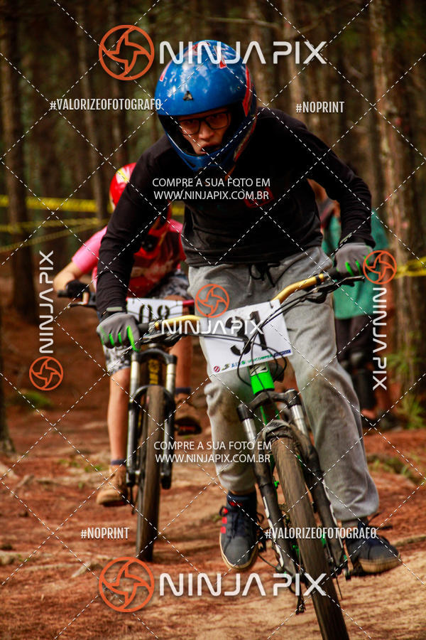 Achetez vos photos de l'vnementDownhill Pedreira sur Fotop