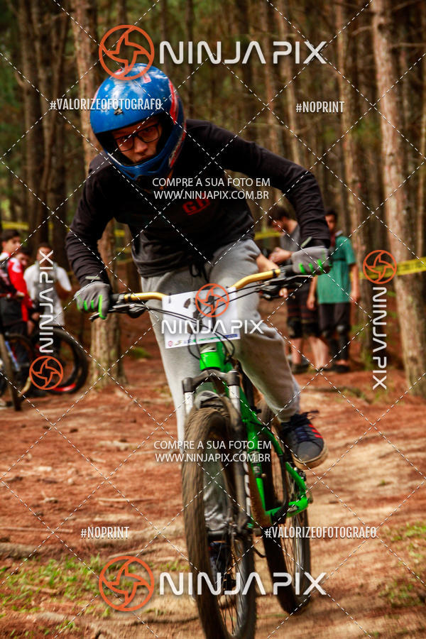 Compra tus fotos del eventoDownhill Pedreira En Fotop