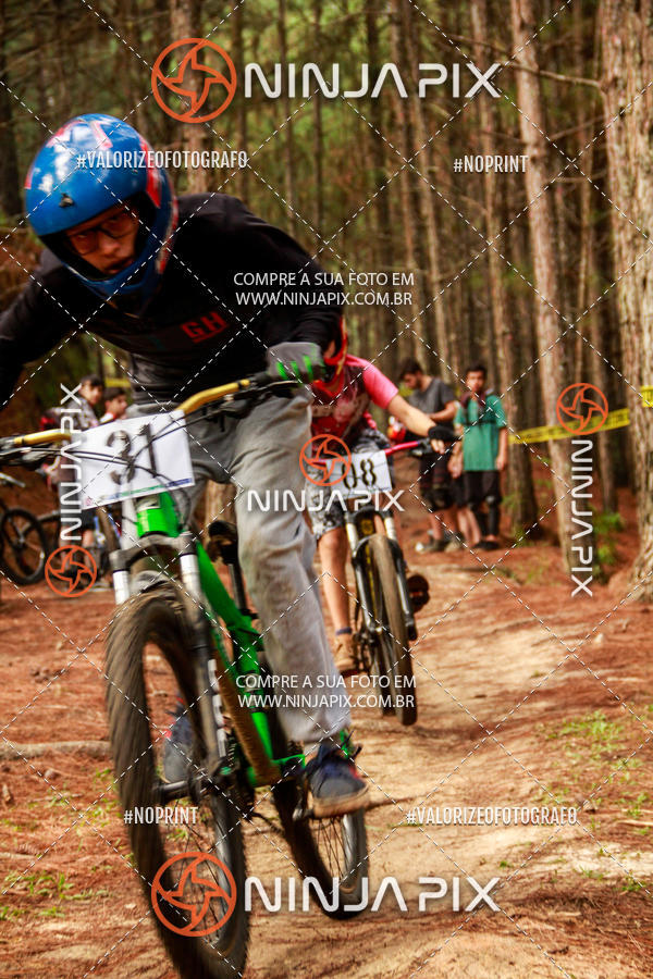 Compra tus fotos del eventoDownhill Pedreira En Fotop