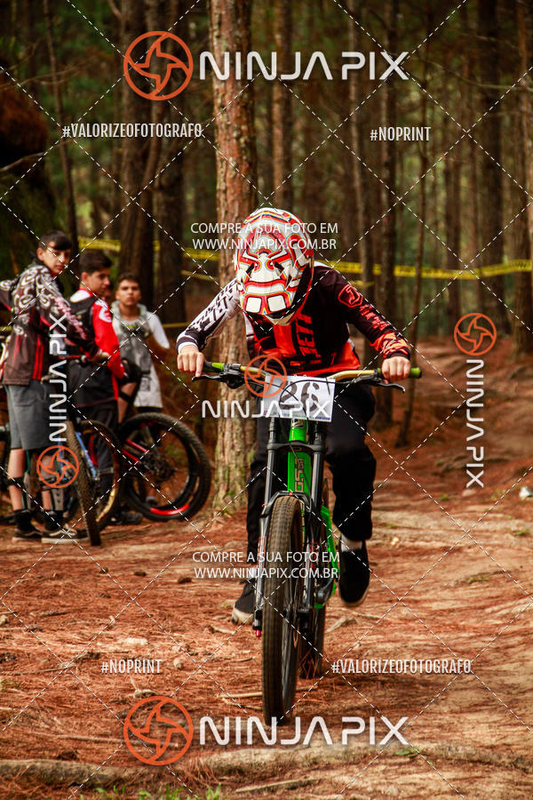 Compra tus fotos del eventoDownhill Pedreira En Fotop