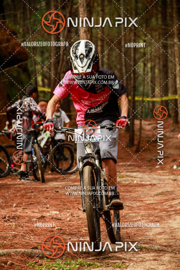 Compra tus fotos del eventoDownhill Pedreira En Fotop