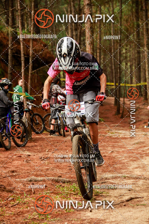 Compra tus fotos del eventoDownhill Pedreira En Fotop