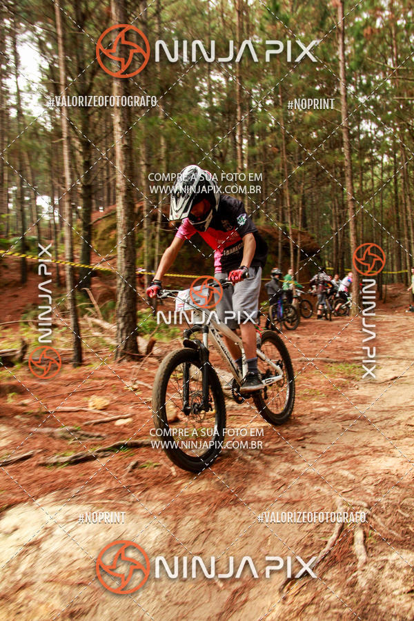 Compra tus fotos del eventoDownhill Pedreira En Fotop