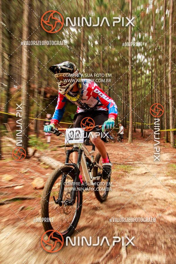 Achetez vos photos de l'vnementDownhill Pedreira sur Fotop