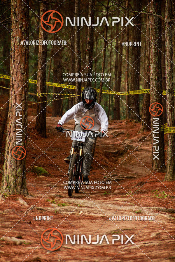 Achetez vos photos de l'vnementDownhill Pedreira sur Fotop