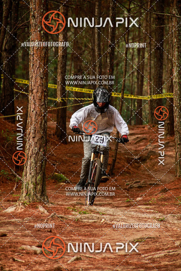 Achetez vos photos de l'vnementDownhill Pedreira sur Fotop