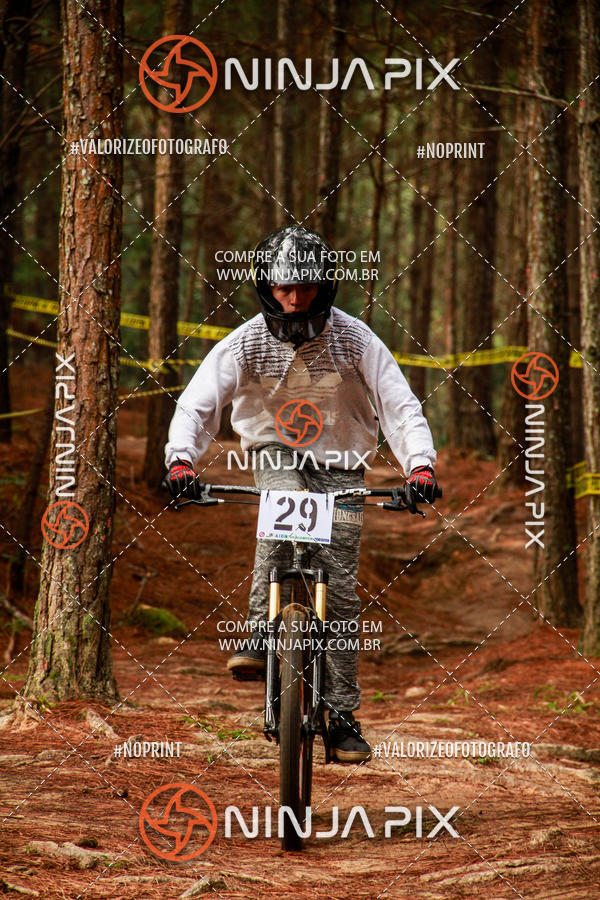 Achetez vos photos de l'vnementDownhill Pedreira sur Fotop