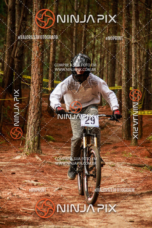 Achetez vos photos de l'vnementDownhill Pedreira sur Fotop