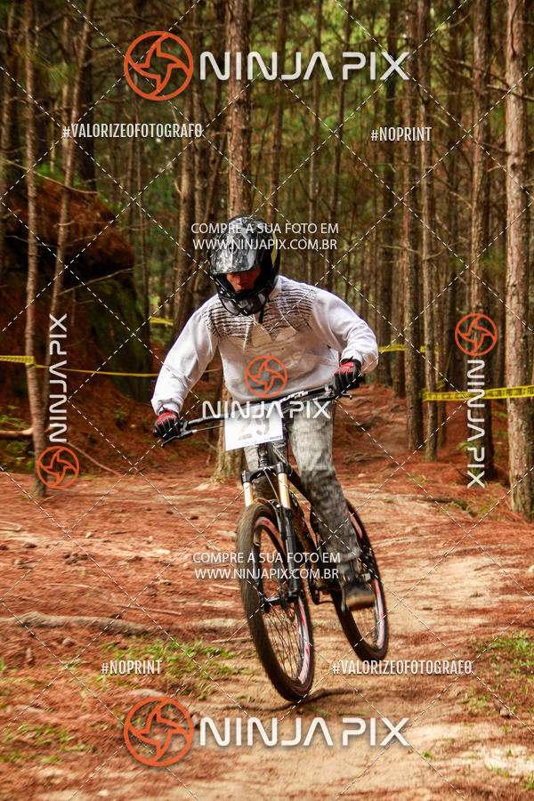 Achetez vos photos de l'vnementDownhill Pedreira sur Fotop