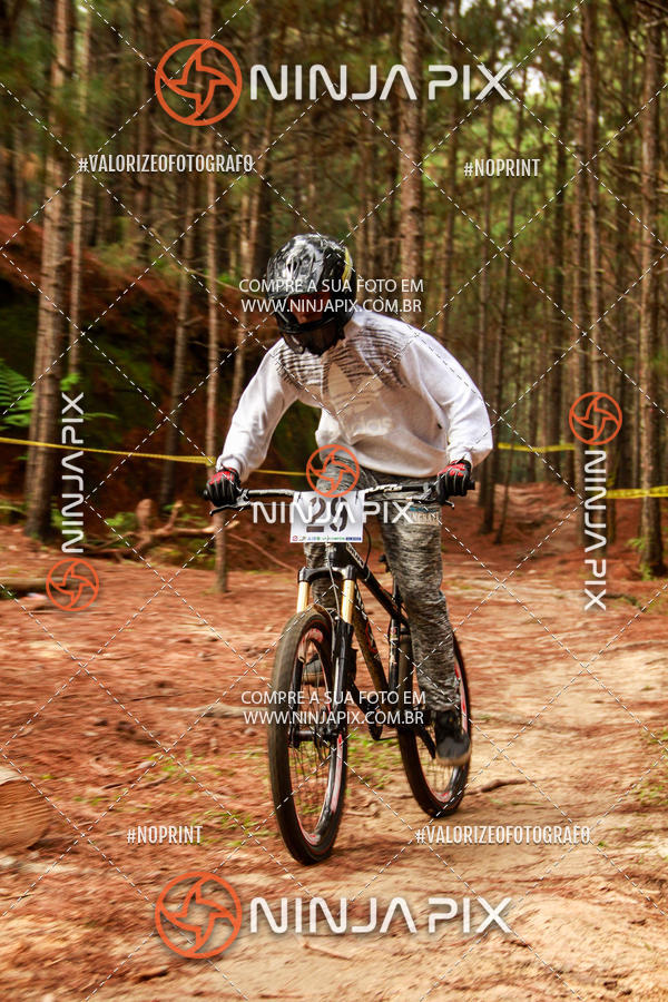 Achetez vos photos de l'vnementDownhill Pedreira sur Fotop