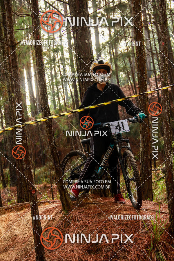Achetez vos photos de l'vnementDownhill Pedreira sur Fotop