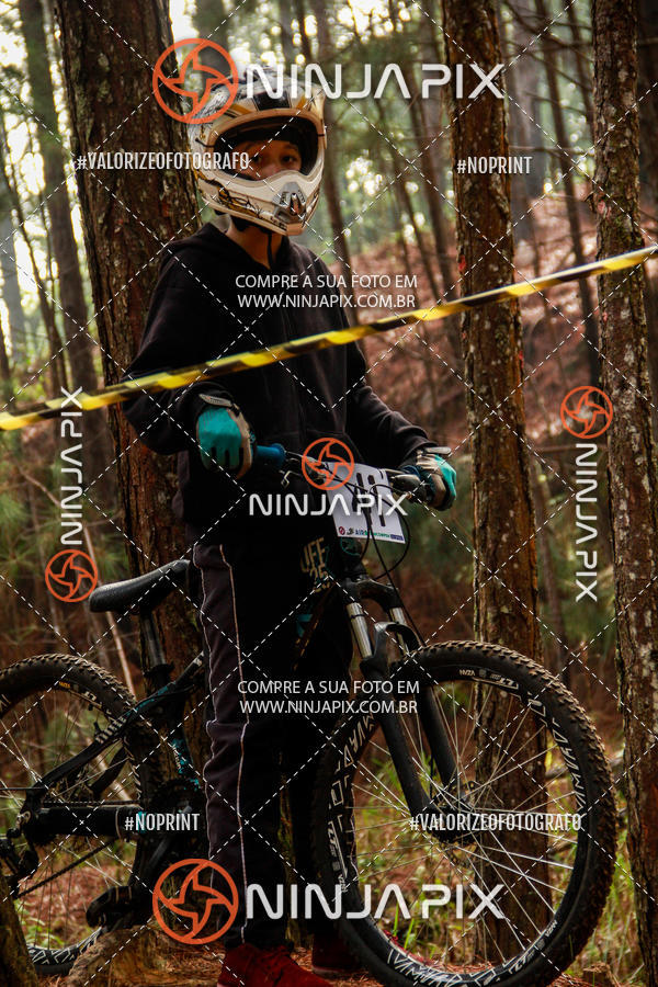 Achetez vos photos de l'vnementDownhill Pedreira sur Fotop