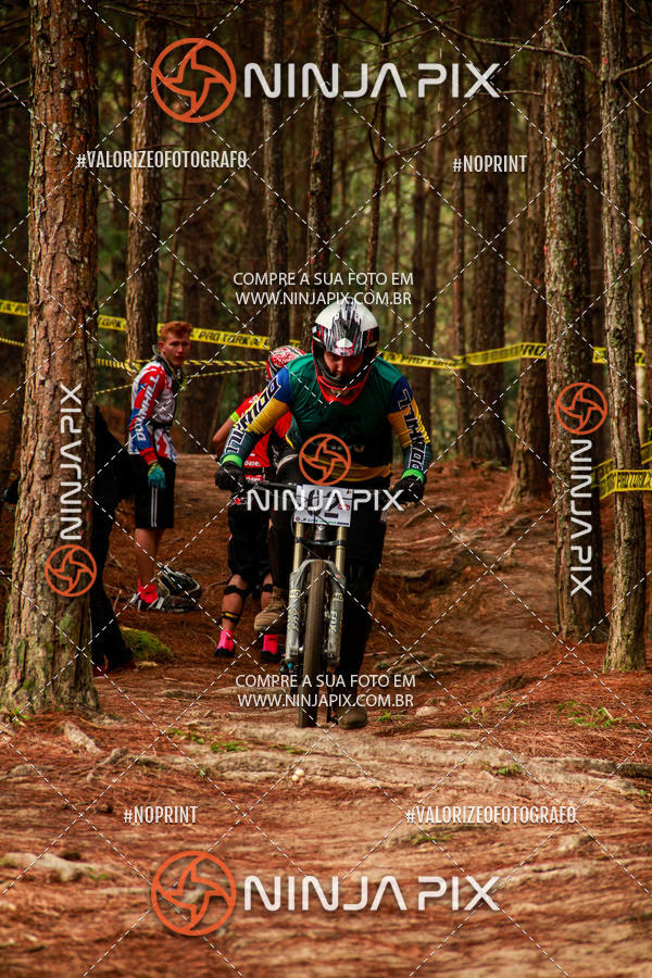 Achetez vos photos de l'vnementDownhill Pedreira sur Fotop
