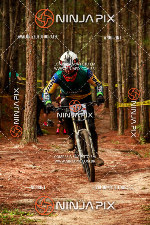 Achetez vos photos de l'vnementDownhill Pedreira sur Fotop