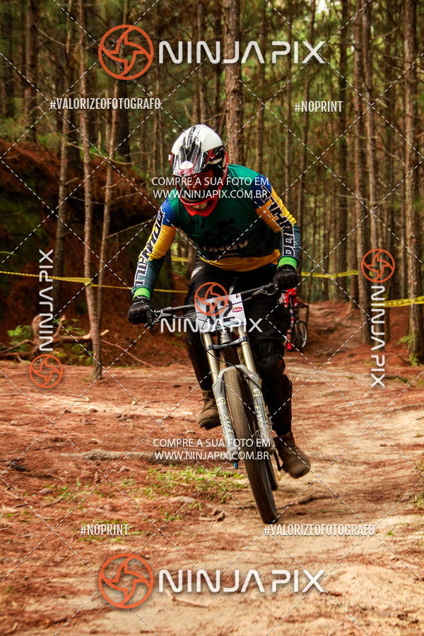 Achetez vos photos de l'vnementDownhill Pedreira sur Fotop