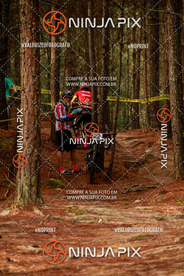 Achetez vos photos de l'vnementDownhill Pedreira sur Fotop