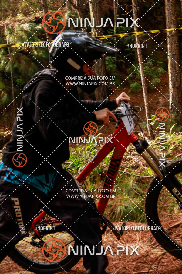 Compre suas fotos do eventoDownhill Pedreira no Fotop