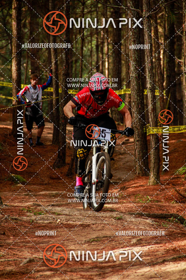 Buy your photos of the eventDownhill Pedreira on Fotop