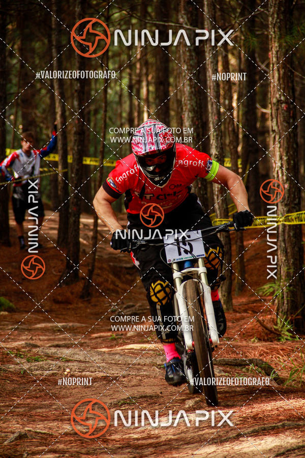 Buy your photos of the eventDownhill Pedreira on Fotop
