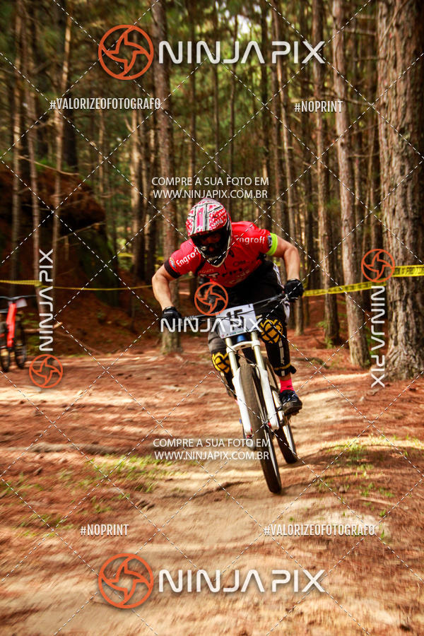Buy your photos of the eventDownhill Pedreira on Fotop