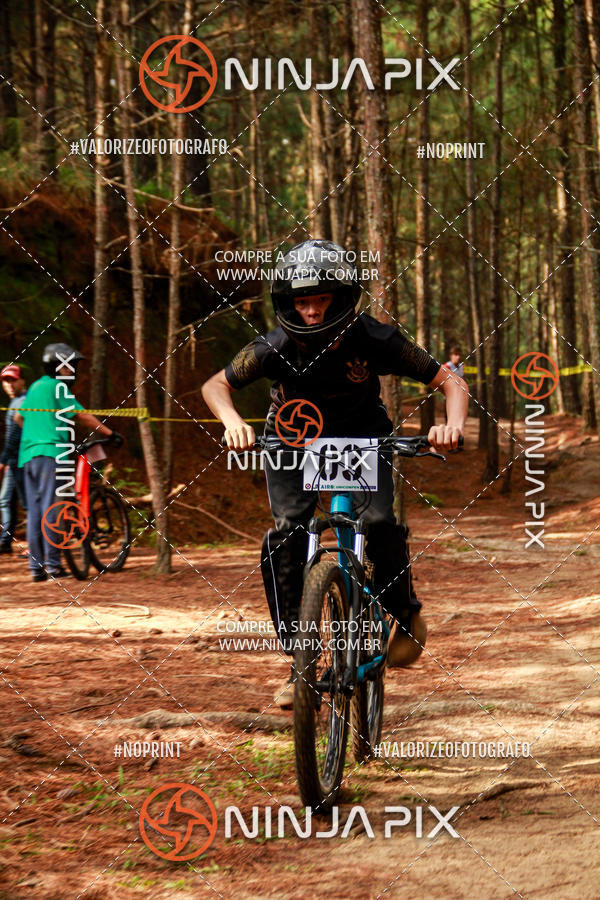 Buy your photos of the eventDownhill Pedreira on Fotop