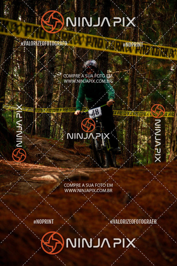 Buy your photos of the eventDownhill Pedreira on Fotop