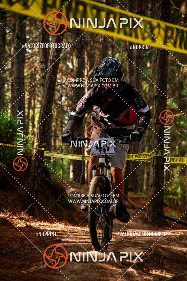 Compre as suas fotos do eventoDownhill Pedreira no Fotop