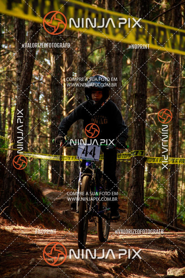 Compra tus fotos del eventoDownhill Pedreira En Fotop