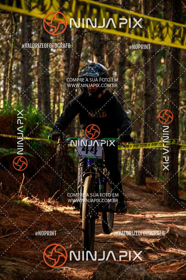 Compra tus fotos del eventoDownhill Pedreira En Fotop