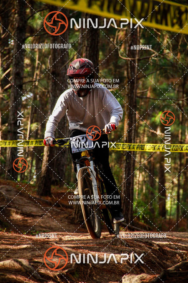 Compra tus fotos del eventoDownhill Pedreira En Fotop
