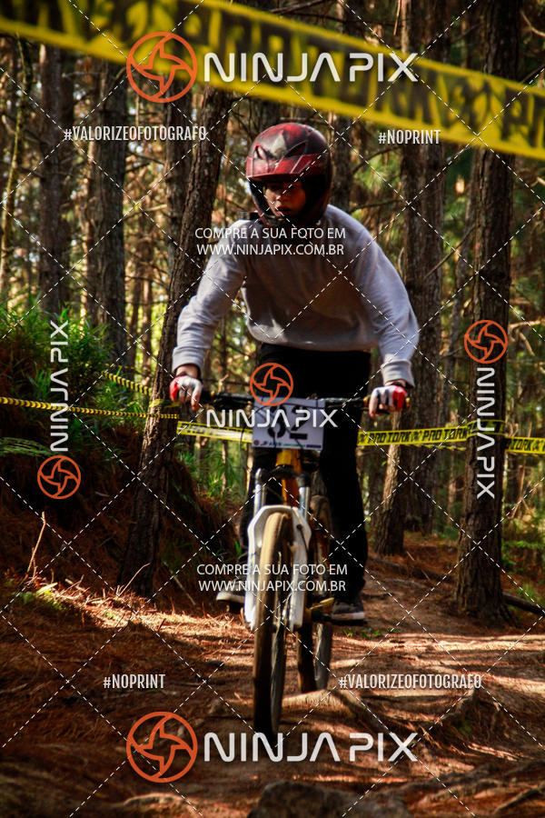 Compra tus fotos del eventoDownhill Pedreira En Fotop