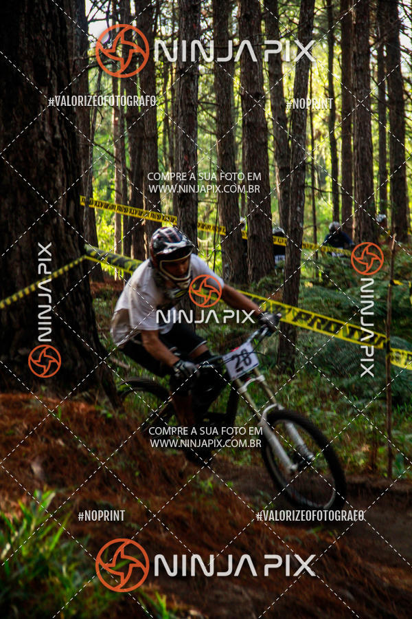 Compra tus fotos del eventoDownhill Pedreira En Fotop