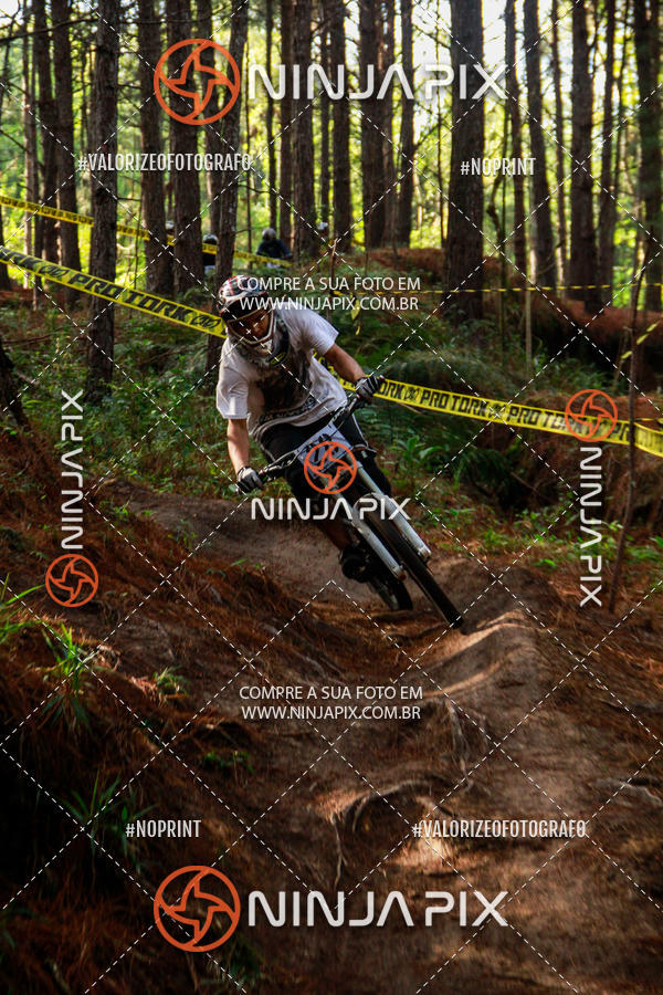 Compra tus fotos del eventoDownhill Pedreira En Fotop