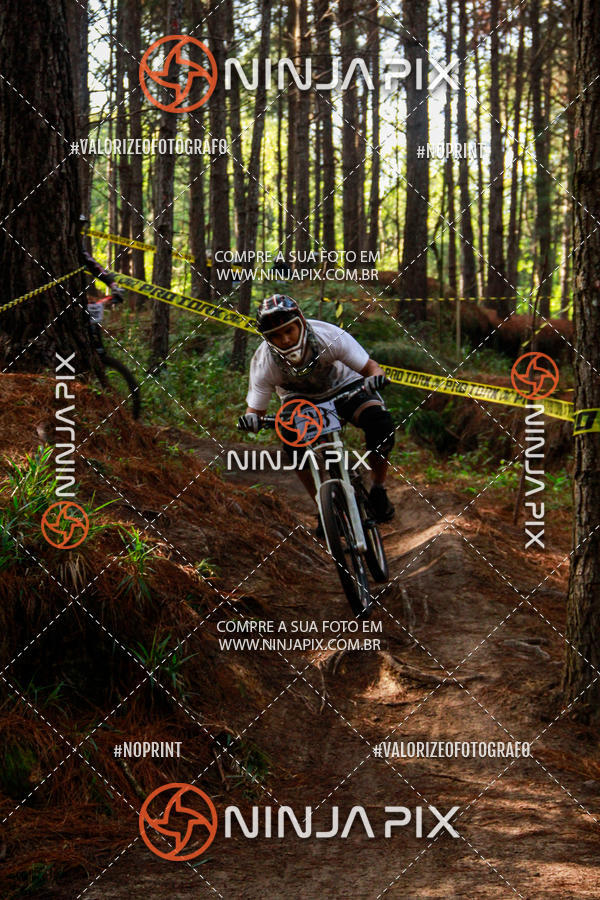 Compra tus fotos del eventoDownhill Pedreira En Fotop