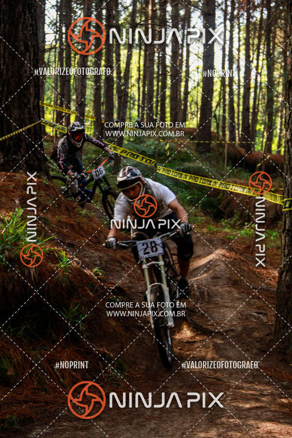 Compra tus fotos del eventoDownhill Pedreira En Fotop